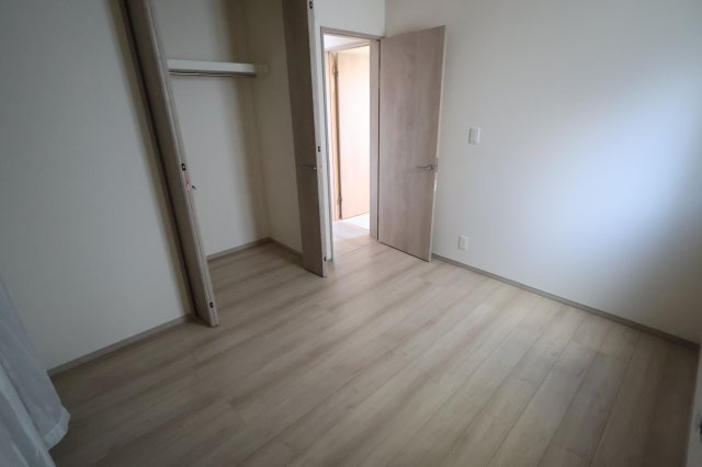 《仲介手数料無料》北区吉野町２丁目192-11新築一戸建てハートフルタウンの洋室|撮影日 2025年11月10日 15:00 晴れ