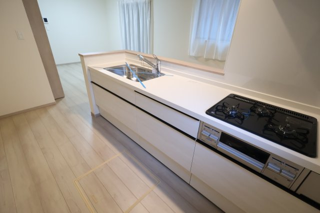 《仲介手数料無料》北区吉野町２丁目192-11新築一戸建てハートフルタウンのキッチン|撮影日 2025年11月10日 15:00 晴れ