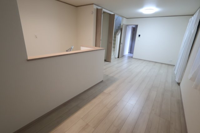 《仲介手数料無料》北区吉野町２丁目192-11新築一戸建てハートフルタウンの居間・リビング|撮影日 2025年11月10日 15:00 晴れ