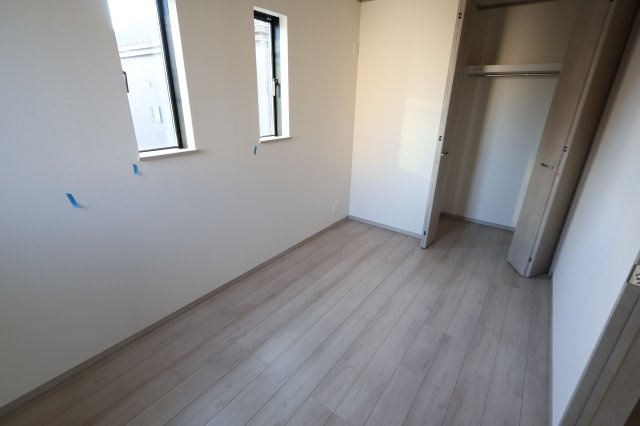 《仲介手数料無料》北区吉野町２丁目192-11新築一戸建てハートフルタウンの洋室|撮影日 2025年11月10日 15:00 晴れ