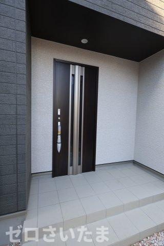 《仲介手数料無料》北区吉野町２丁目192-11新築一戸建てハートフルタウンの玄関|撮影日 2025年11月10日 15:00 晴れ