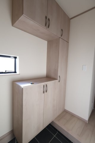 《仲介手数料無料》北区吉野町２丁目192-11新築一戸建てハートフルタウンの玄関|撮影日 2025年11月10日 15:00 晴れ