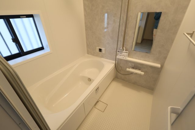 《仲介手数料無料》北区吉野町２丁目192-11新築一戸建てハートフルタウンの浴室|撮影日 2025年11月10日 15:00 晴れ
