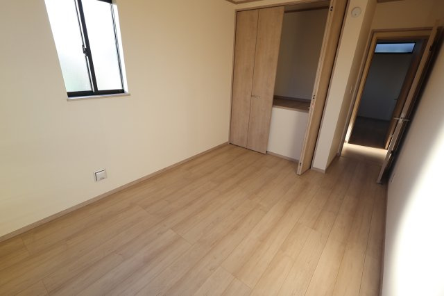 《仲介手数料無料》北区吉野町２丁目192-11新築一戸建てハートフルタウンの洋室|撮影日 2025年11月10日 15:00 晴れ