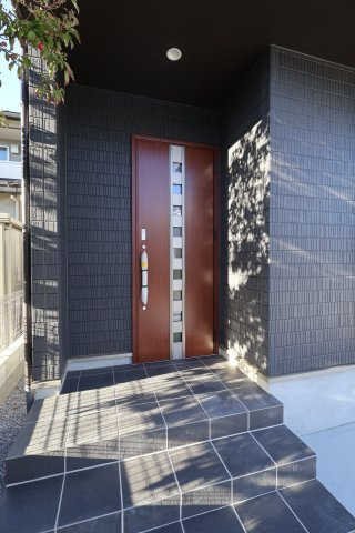 《仲介手数料無料》北区吉野町２丁目192-11新築一戸建てハートフルタウンの玄関|撮影日 2025年11月10日 15:00 晴れ