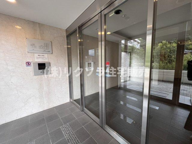 グランステイツ香里園山之手町の防犯設備|オートロック
■物件内覧・資金計画相談・住宅ローン相談、リフォーム相談、お問合せ受付中■
※当日・翌日のご内覧、ご相談はお電話でのお問合せがスムーズです！