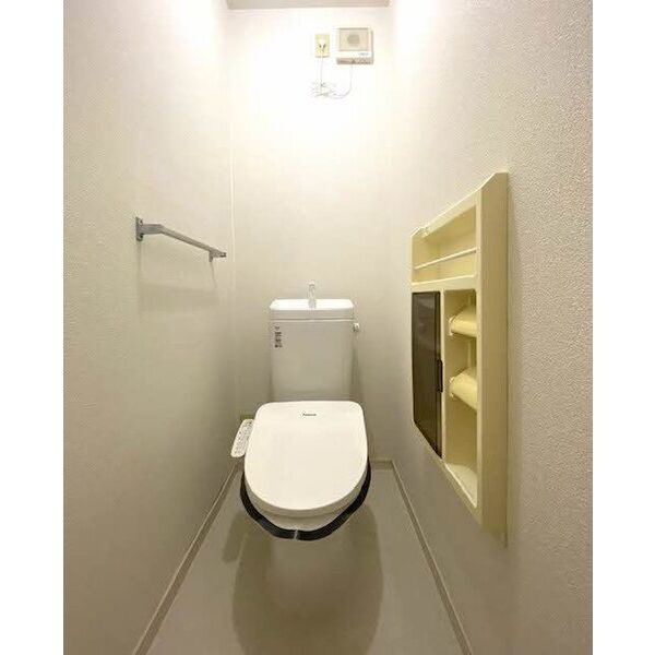 フレグランス明石西1のトイレ