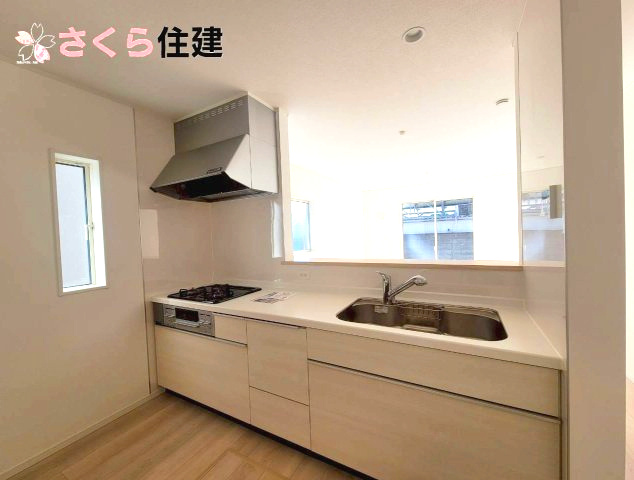 鹿沼市緑町第5　1号棟のその他|同社施工物件の写真です。3口コンロでお料理の効率アップ♪
