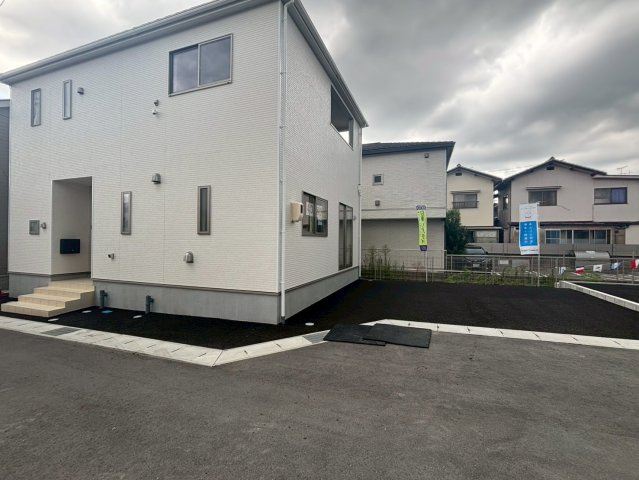安佐南区川内第2Ⅱ期の駐車場|駐車スペースも確保された外観。お車2台駐車可能です。
