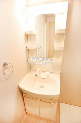 【独立洗面台】 | レフィーナカルム江坂 | 清潔感ある独立洗面台で毎日気持ちよく♪