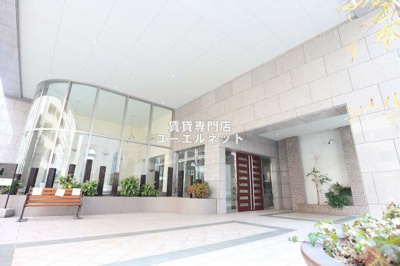 【エントランス】 | レフィーナカルム江坂 | 綺麗なエントランス