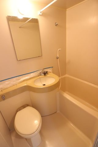 コスミックの浴室