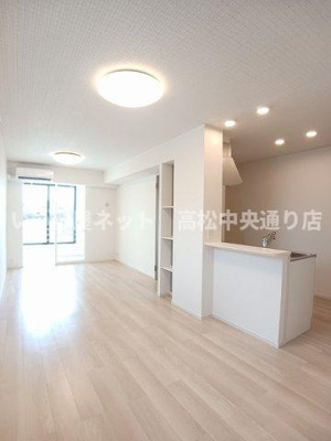 【居間・リビング】 | ベルエア国分寺Ｅ