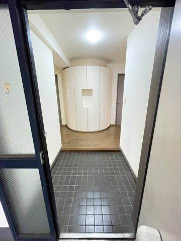 【玄関】
