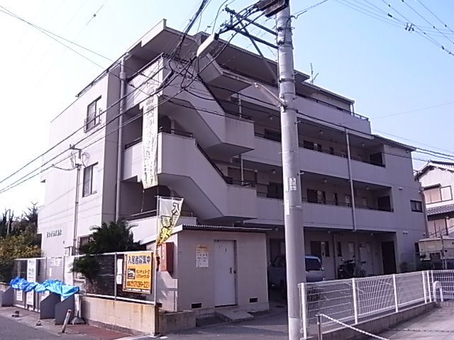 サンテラス垂水の外観