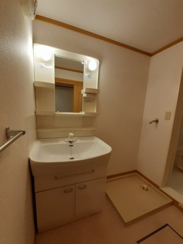 ミニヨン　Ｋの洗面所