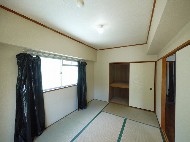 メゾン若草の和室