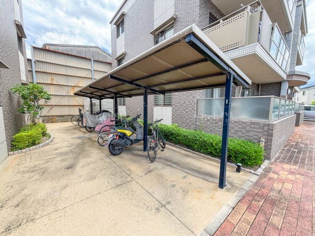 ラフィーネのその他共用部分|駐輪場に自転車も停められます★