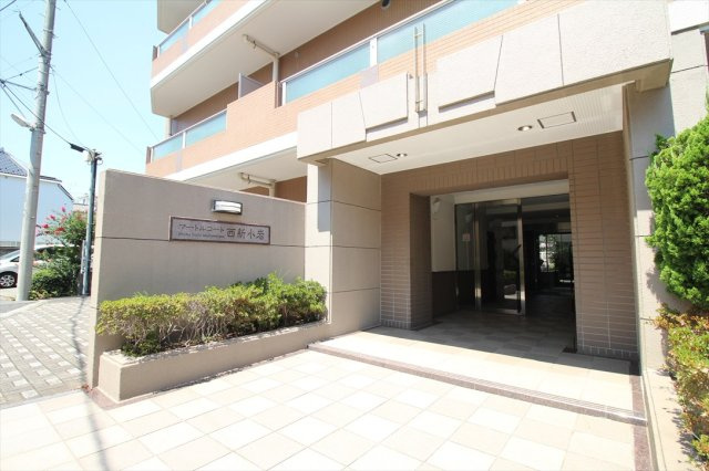 マートルコート西新小岩　 角　部屋のエントランス