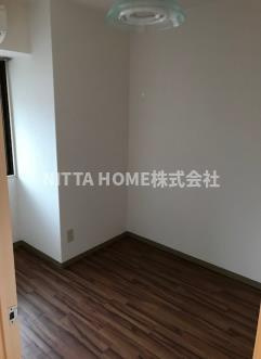 アマデウスⅶの洋室|洋室は４帖と４．８帖の２部屋あります◇