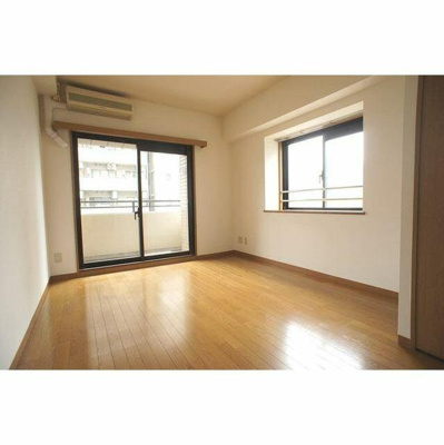 【居間・リビング】 | クレフォート大森 | ゆったりとしたリビングです