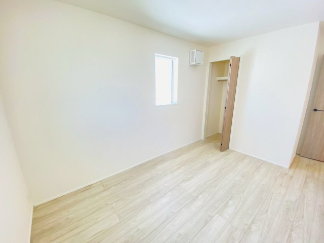 リナージュ／上益城益城町広崎第1期／１号棟の洋室
