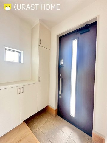 京都市西京区大原野上里鳥見町　新築戸建の玄関