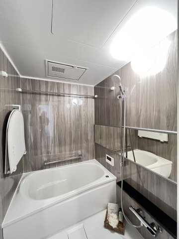 ウィルコート八木の浴室|のびのび入浴できるシステムバス