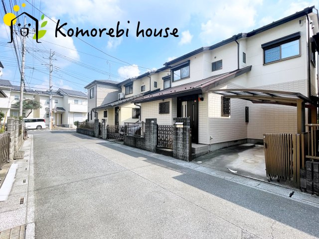 上尾市瓦葺　中古一戸建ての前面道路含む現地写真|9/16撮影