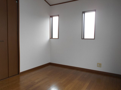 【洋室】 | エスポワール | 明るい洋室です