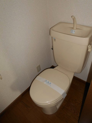 【トイレ】 | エスポワール | 落ち着いた色調のトイレです