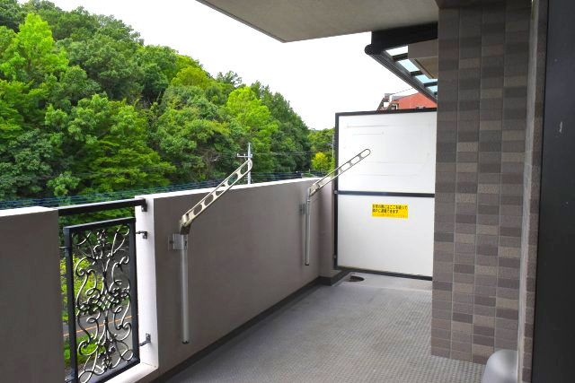 多摩市貝取１丁目の中古マンションのバルコニー