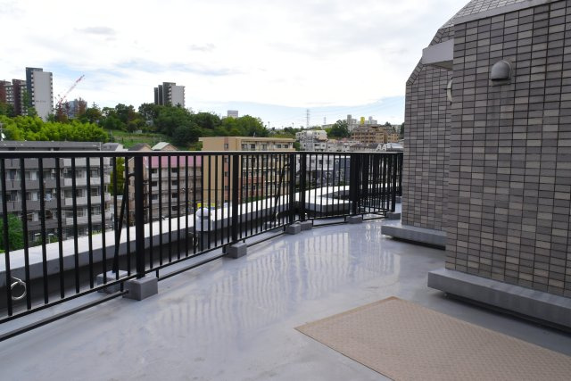 多摩市貝取１丁目の中古マンションのバルコニー