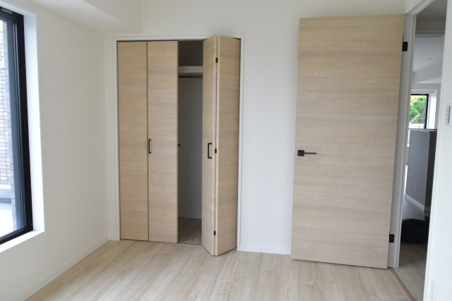 多摩市貝取１丁目の中古マンションの収納