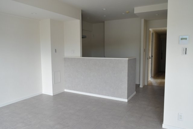 多摩市貝取１丁目の中古マンションの居間・リビング