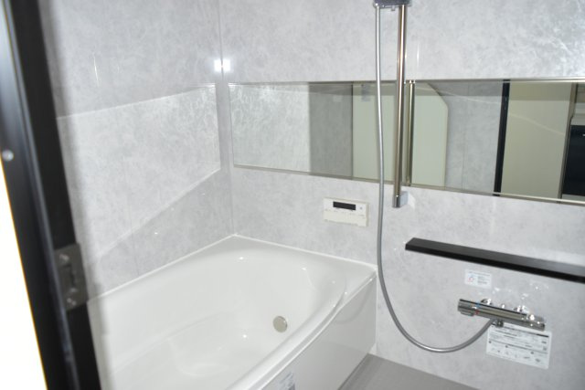 多摩市貝取１丁目の中古マンションの浴室