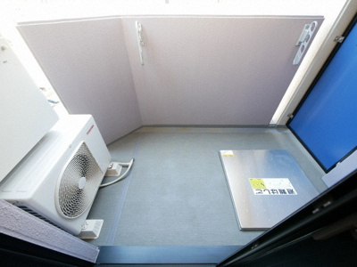 【バルコニー】 | S-RESIDENCE新大阪WEST | 外からの目が気にならないバルコニーで洗濯物が干せます