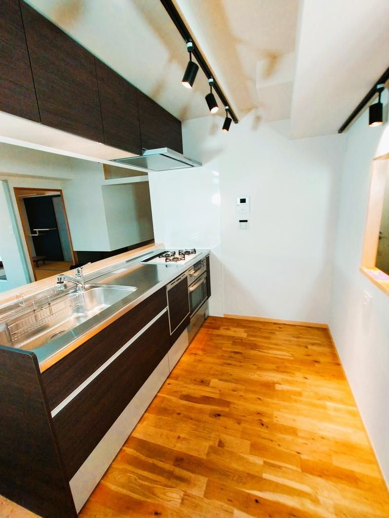 青梅市千ヶ瀬町１丁目の中古マンションのキッチン