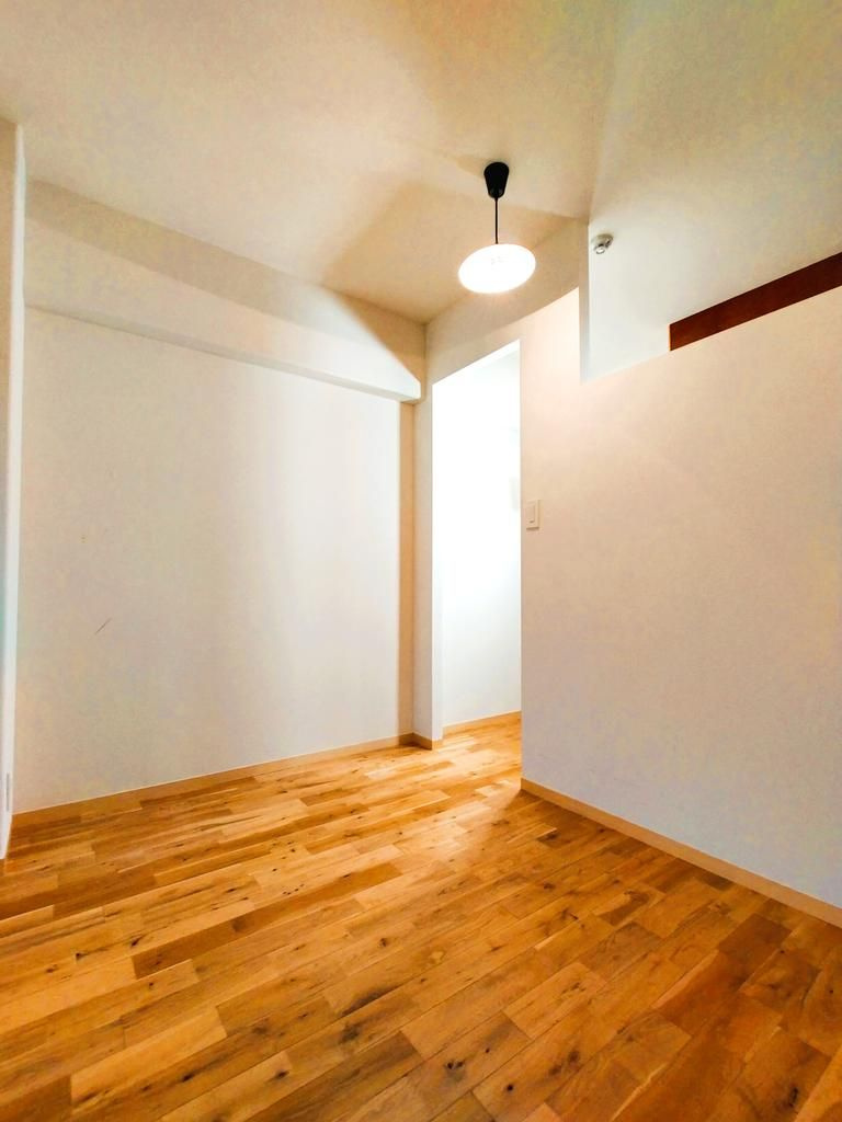 青梅市千ヶ瀬町１丁目の中古マンションの洋室