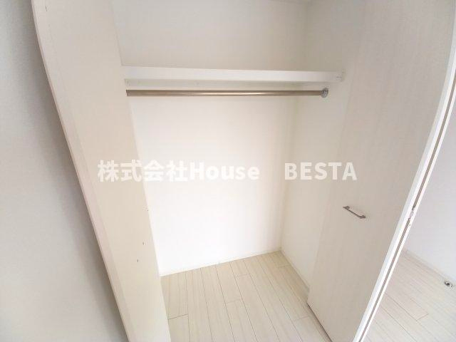 エスプレイス神戸ウエストモンターニュ202の収納