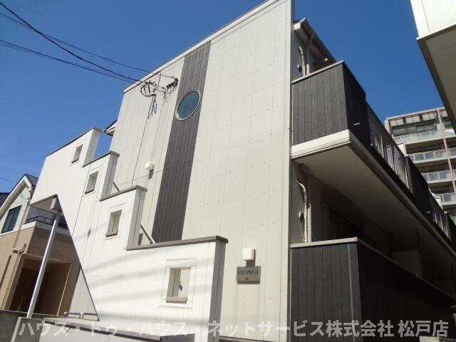 クレフラスト松戸吉井町Ａ棟の外観