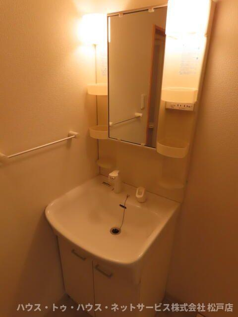 クレフラスト松戸吉井町Ａ棟の洗面所