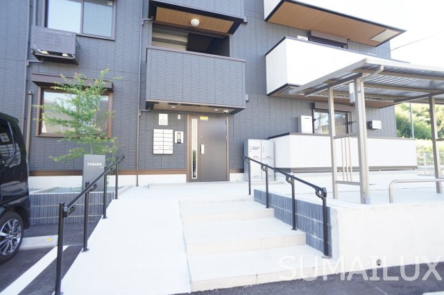 熊本市西区上代１丁目のアパートのエントランス