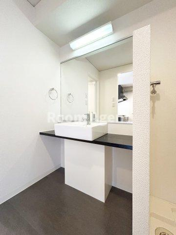 スクエア名駅南の洗面所