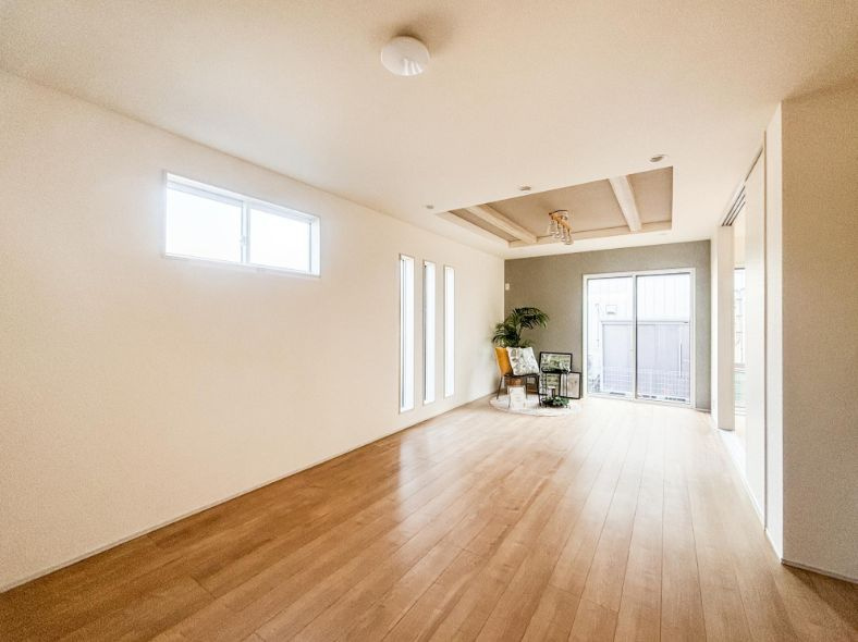 所沢市東狭山ケ丘１丁目　新築戸建　全５棟の居間・リビング