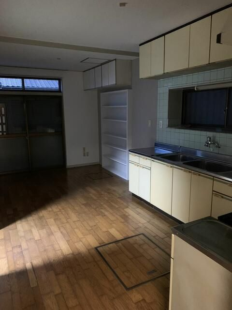 東村山市野口町２丁目の中古一戸建の居間・リビング