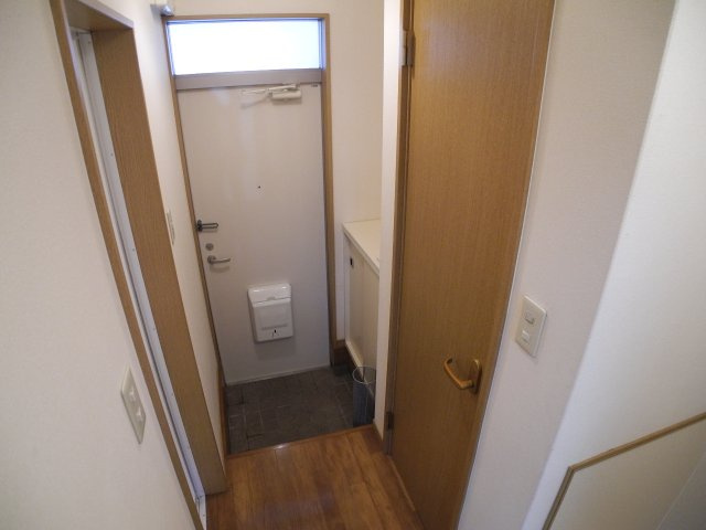 ハイツプログレスの玄関