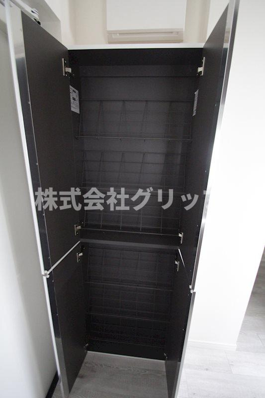 イーストサイド反町の収納