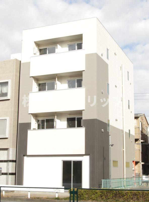 イーストサイド反町の外観