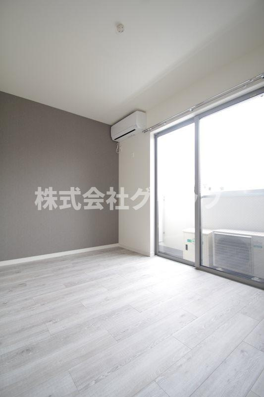 イーストサイド反町の寝室